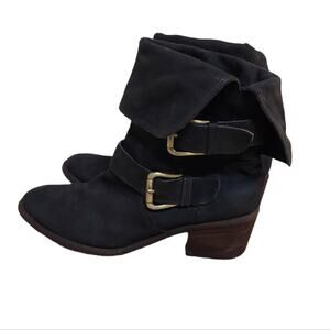 Donald J Pliner black booties 6.5